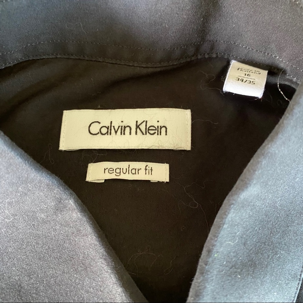{preloved} Men’s Calvin Klein Button Down Shirt - Picture 4 of 5